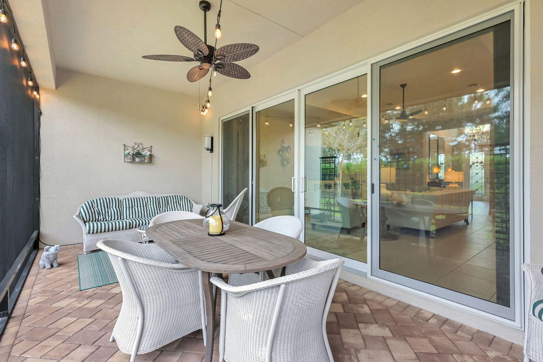 For Sale: $674,900 (3 beds, 2 baths, 2580 Square Feet)