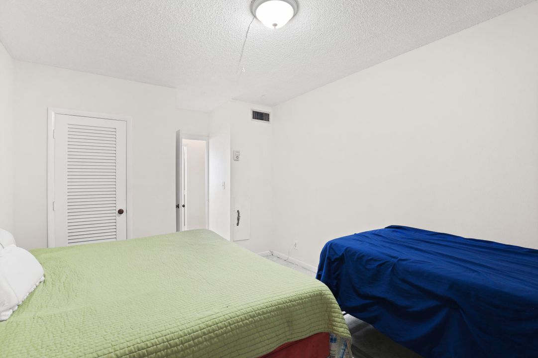 For Sale: $95,000 (1 beds, 1 baths, 675 Square Feet)