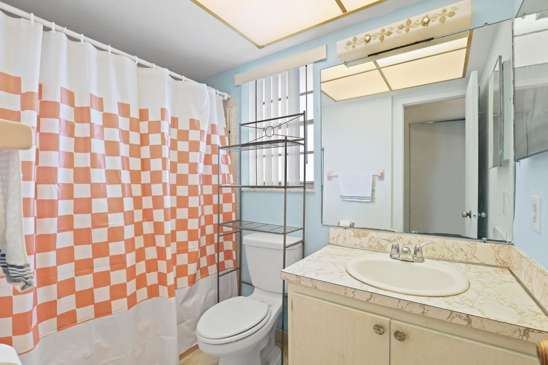 For Sale: $95,000 (1 beds, 1 baths, 675 Square Feet)