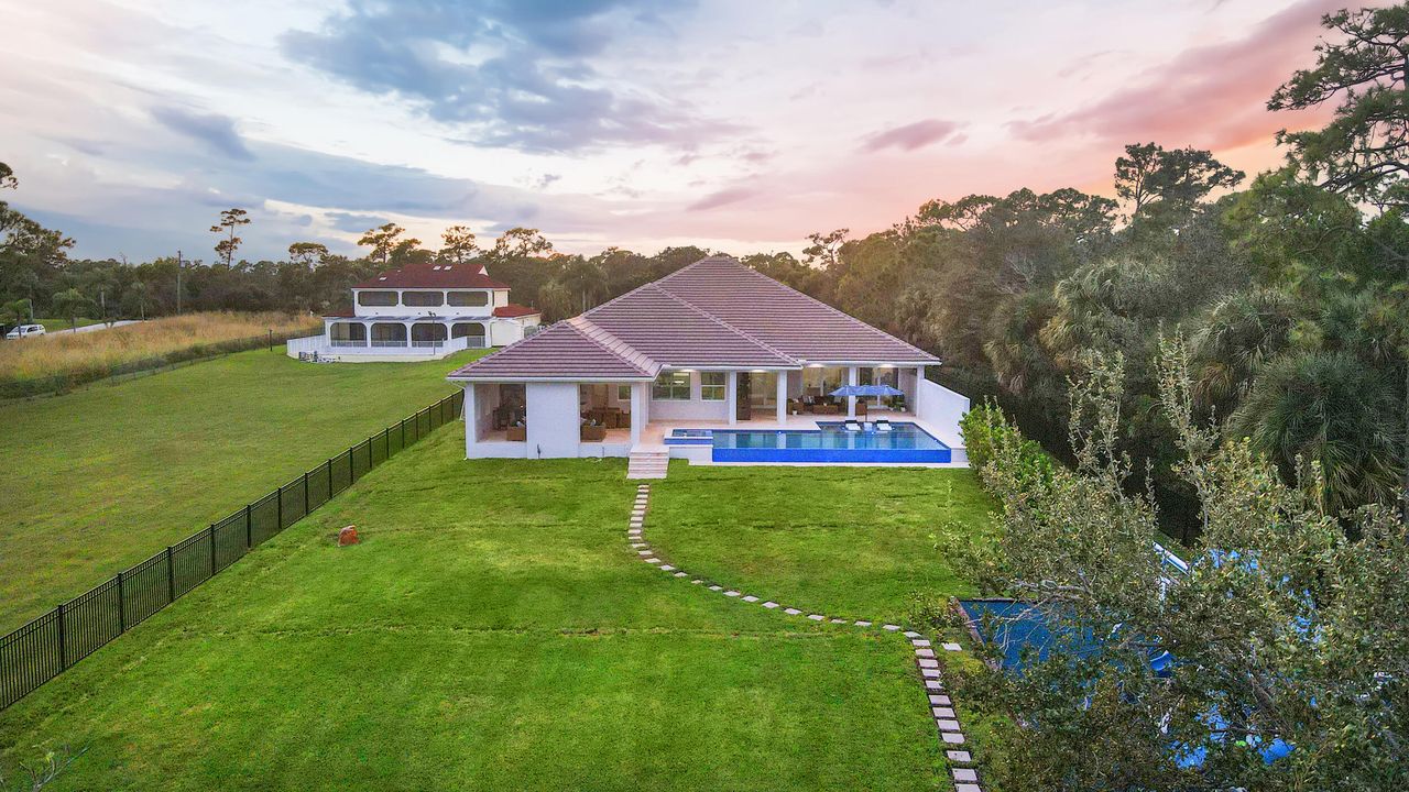 For Sale: $5,389,900 (5 beds, 3 baths, 5107 Square Feet)