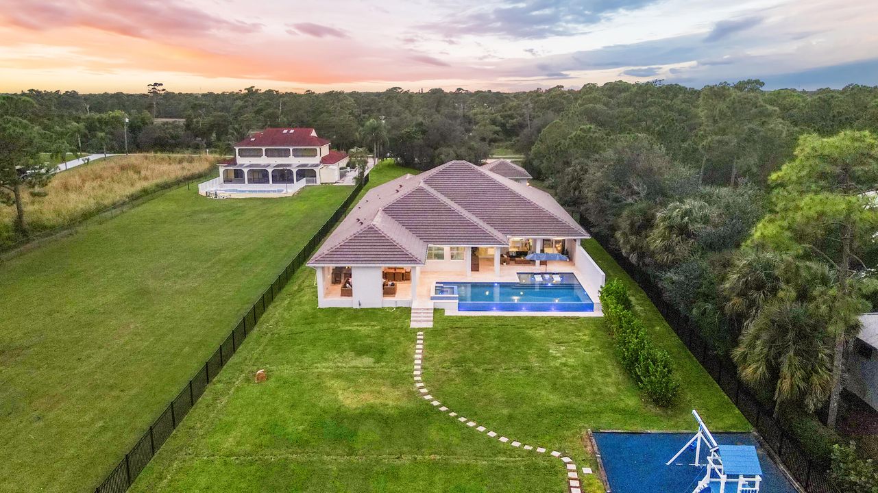 For Sale: $5,389,900 (5 beds, 3 baths, 5107 Square Feet)