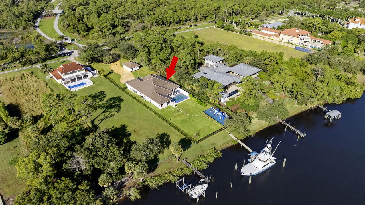 For Sale: $5,389,900 (5 beds, 3 baths, 5107 Square Feet)