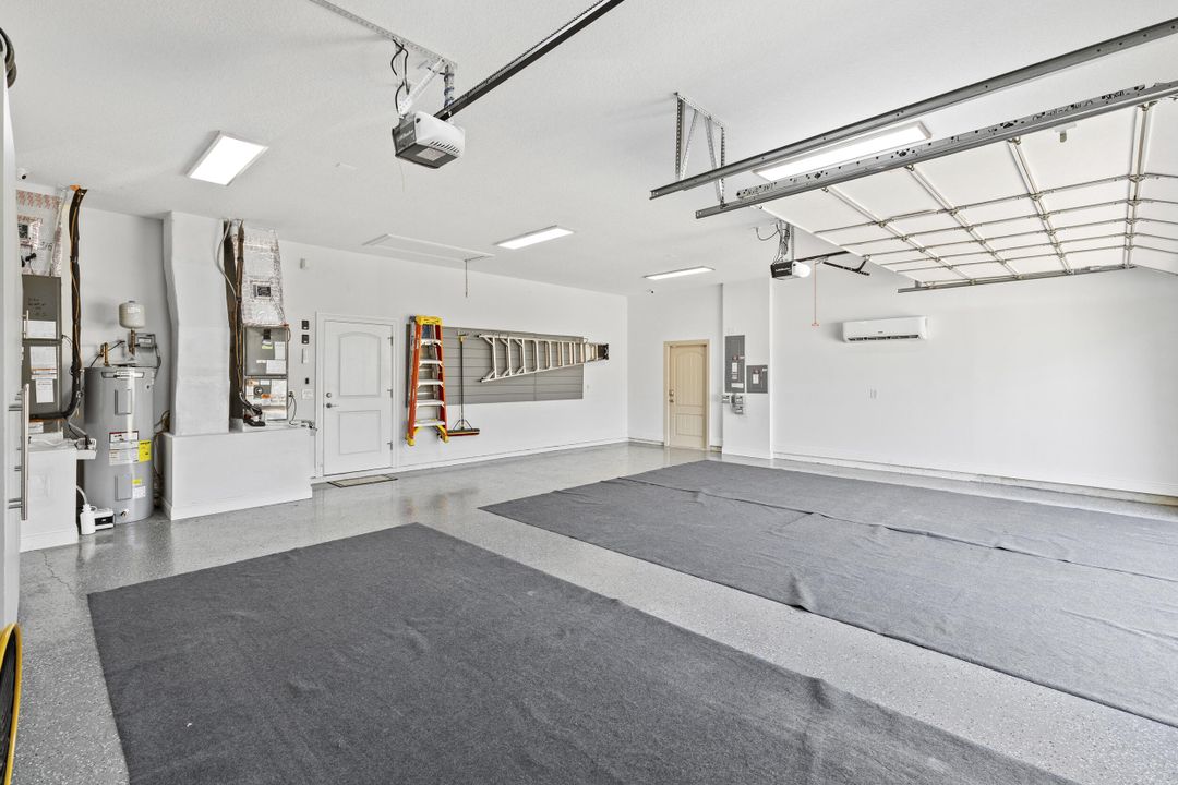 For Sale: $5,389,900 (5 beds, 3 baths, 5107 Square Feet)