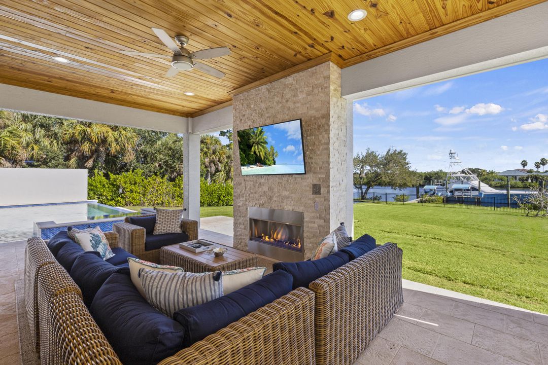 For Sale: $5,389,900 (5 beds, 3 baths, 5107 Square Feet)