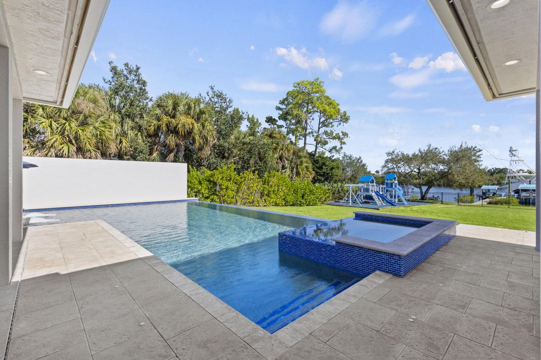 For Sale: $5,389,900 (5 beds, 3 baths, 5107 Square Feet)