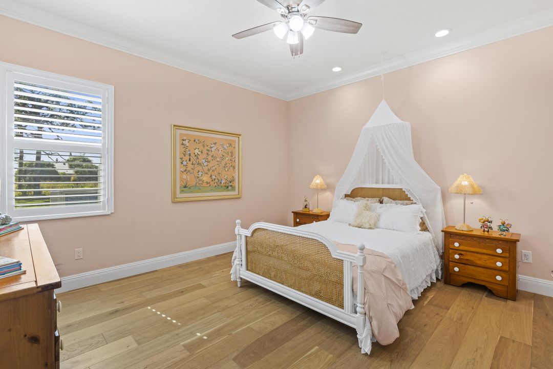 For Sale: $5,389,900 (5 beds, 3 baths, 5107 Square Feet)