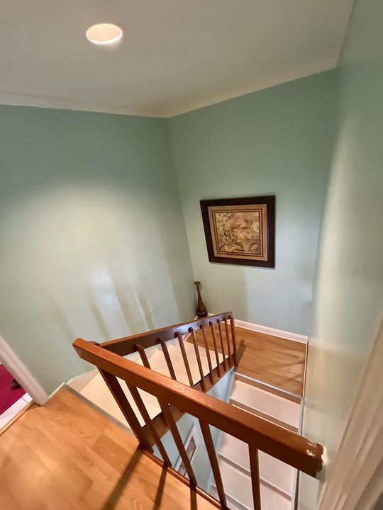 待售: $330,000 (2 贝兹, 2 浴室, 1302 平方英尺)