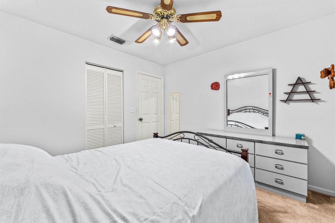 Active With Contract: $529,999 (2 beds, 2 baths, 1061 Square Feet)