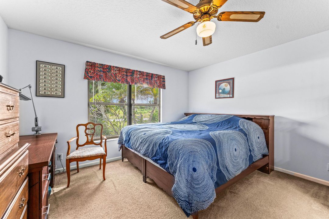 Active With Contract: $529,999 (2 beds, 2 baths, 1061 Square Feet)