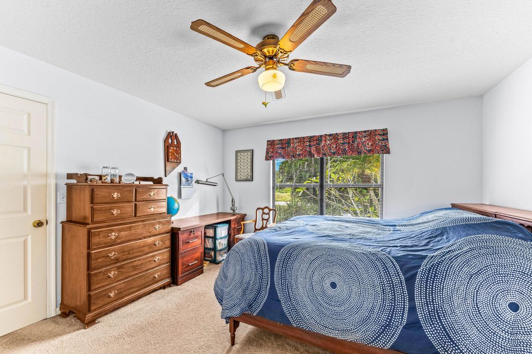 Active With Contract: $529,999 (2 beds, 2 baths, 1061 Square Feet)