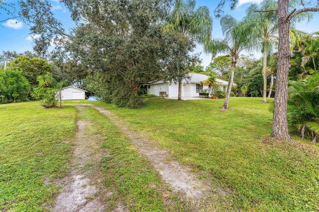 Active With Contract: $529,999 (2 beds, 2 baths, 1061 Square Feet)