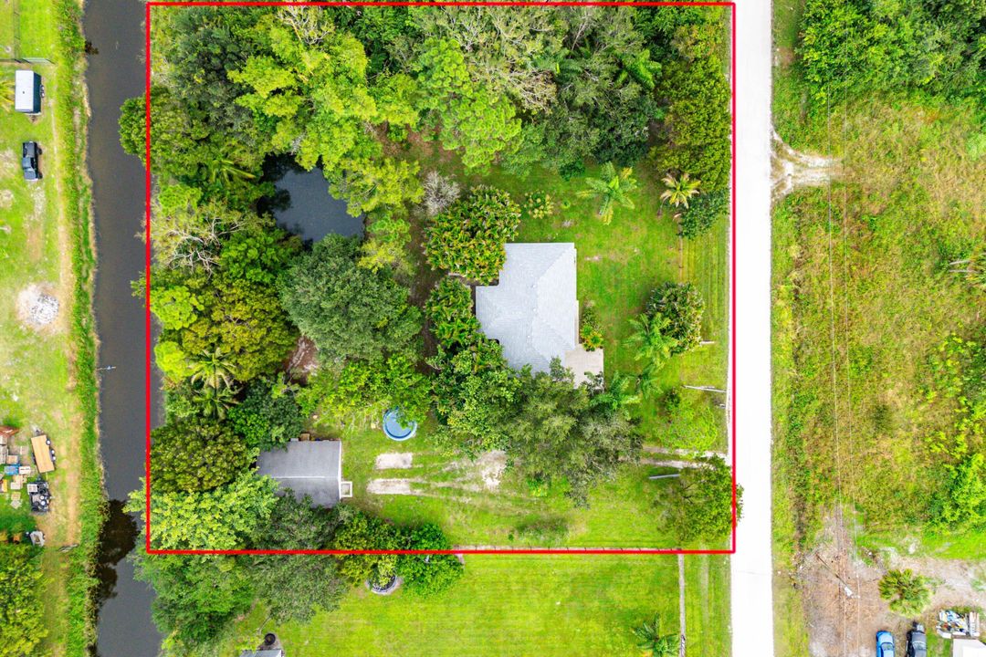 Active With Contract: $529,999 (2 beds, 2 baths, 1061 Square Feet)