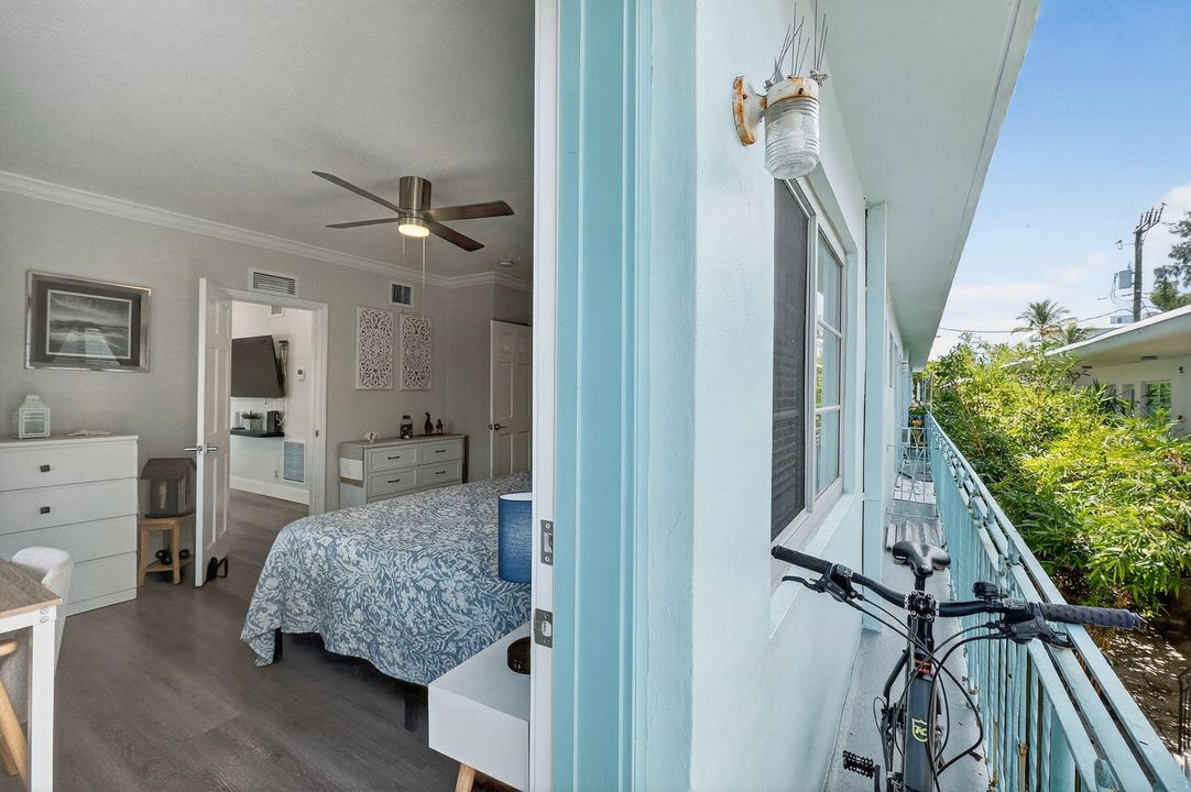 待售: $289,000 (1 贝兹, 1 浴室, 700 平方英尺)