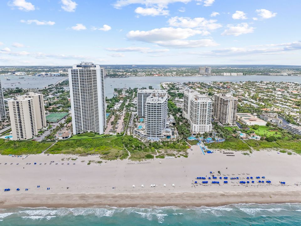 出租: $12,000 (2 贝兹, 2 浴室, 1565 平方英尺)