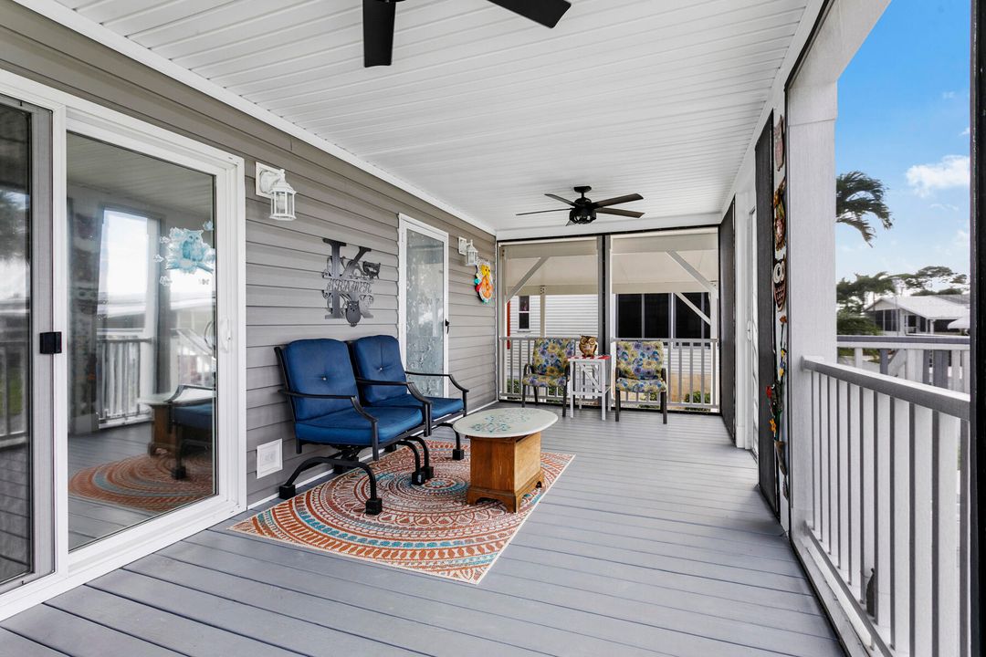 For Sale: $279,500 (2 beds, 2 baths, 1196 Square Feet)