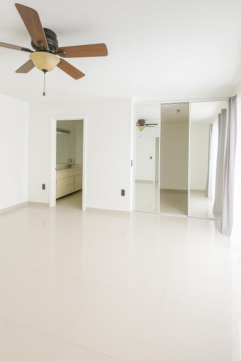 For Rent: $2,250 (2 beds, 2 baths, 1288 Square Feet)