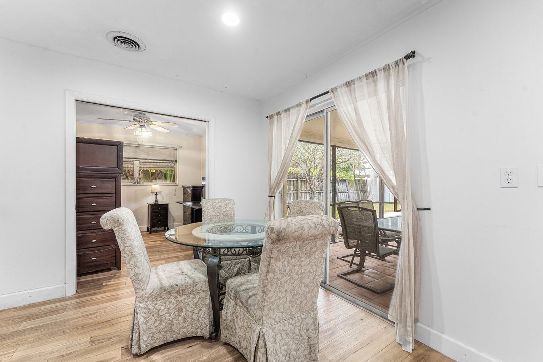 合同活跃: $799,000 (3 贝兹, 2 浴室, 1968 平方英尺)