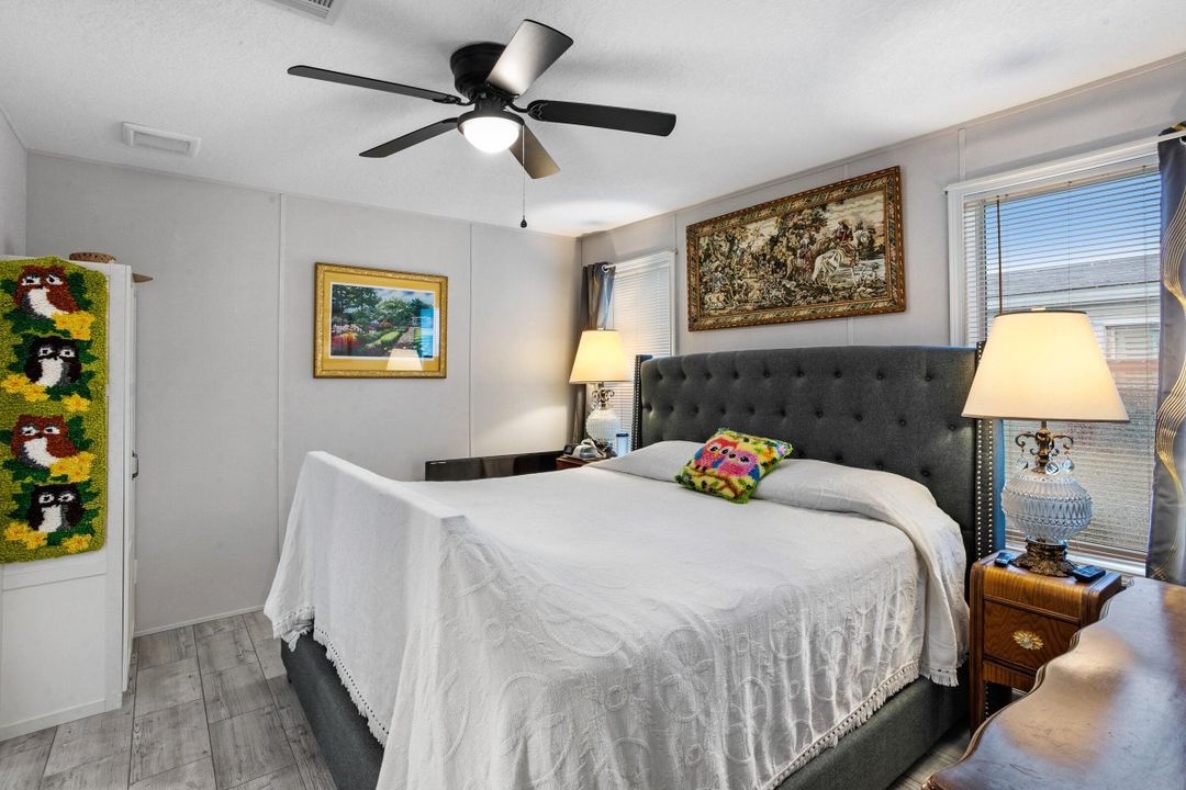 For Sale: $279,500 (2 beds, 2 baths, 1196 Square Feet)