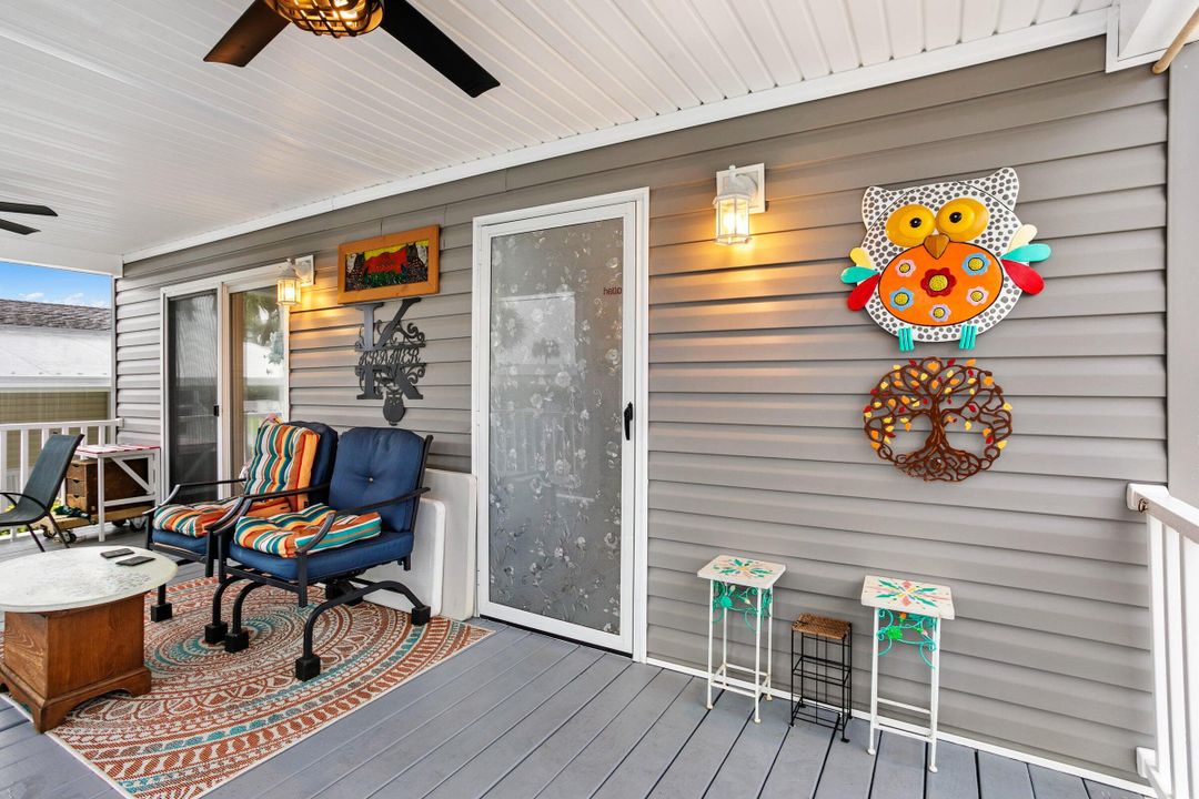 For Sale: $279,500 (2 beds, 2 baths, 1196 Square Feet)