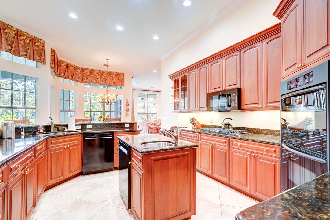 待售: $1,650,000 (5 贝兹, 3 浴室, 4171 平方英尺)