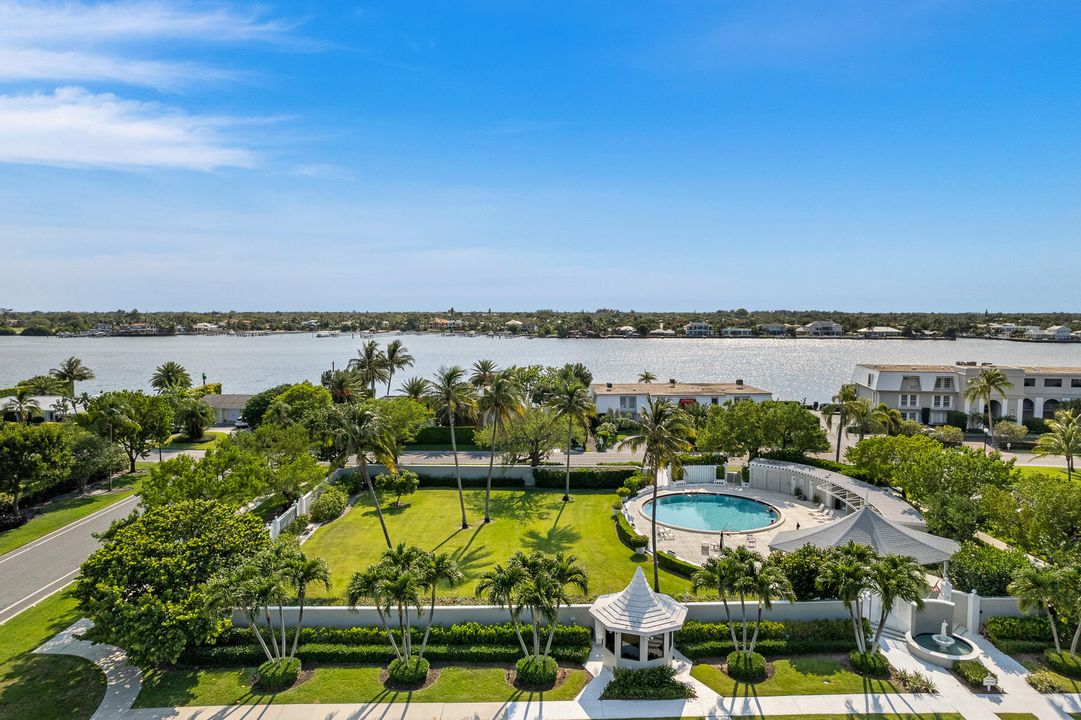 En Venta: $3,100,000 (4 camas, 4 baños, 2592 Pies cuadrados)