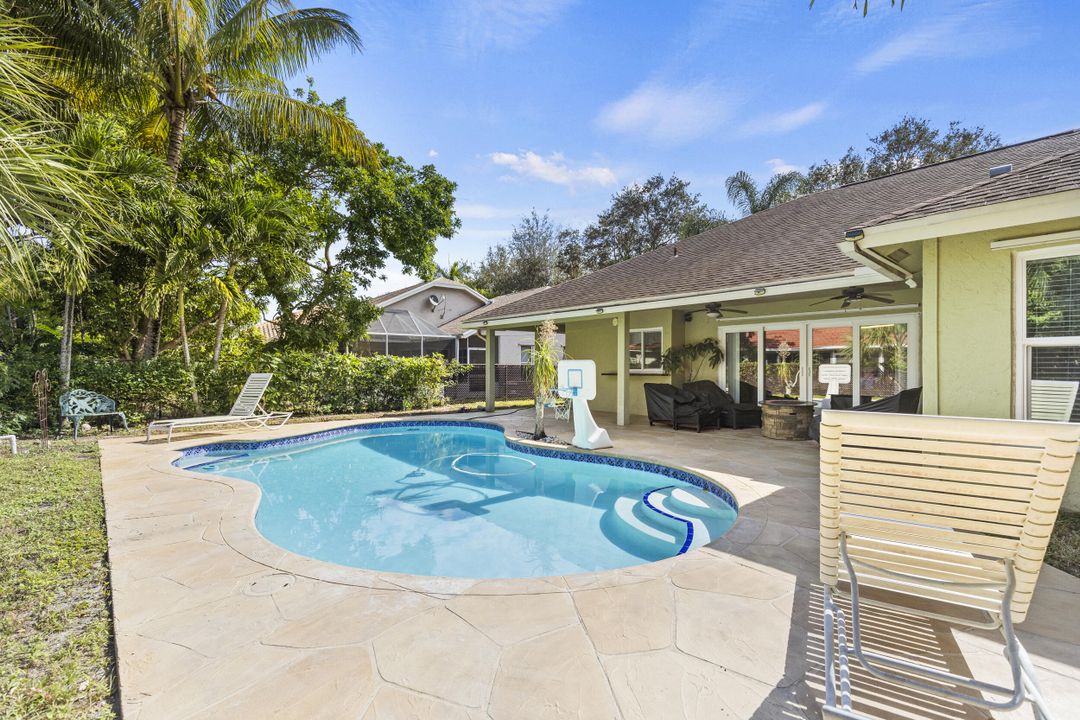 Activo con contrato: $668,000 (3 camas, 2 baños, 1926 Pies cuadrados)