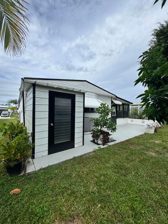 For Sale: $45,000 (2 beds, 2 baths, 1400 Square Feet)