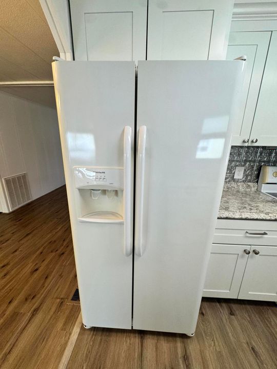 For Sale: $45,000 (2 beds, 2 baths, 1400 Square Feet)