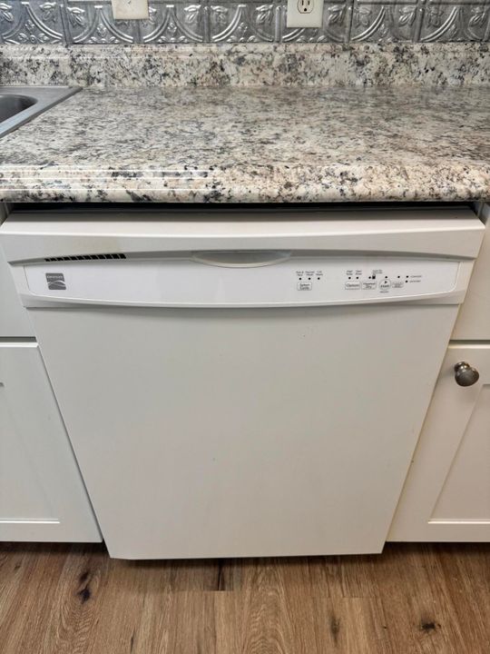 For Sale: $45,000 (2 beds, 2 baths, 1400 Square Feet)