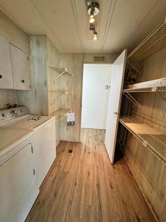 For Sale: $45,000 (2 beds, 2 baths, 1400 Square Feet)