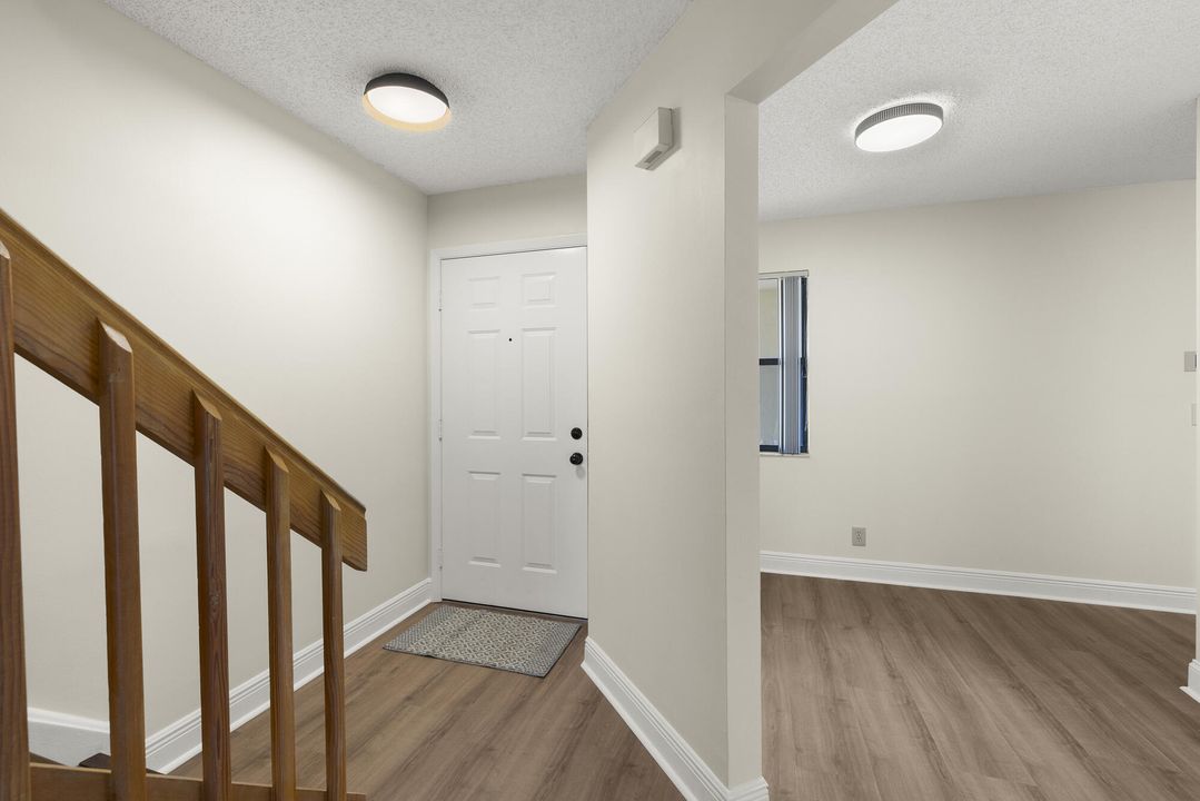 Active With Contract: $405,000 (3 beds, 2 baths, 1661 Square Feet)