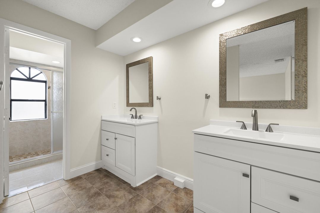 Active With Contract: $405,000 (3 beds, 2 baths, 1661 Square Feet)