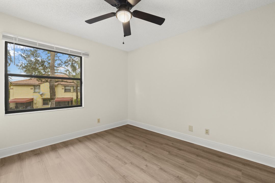 Active With Contract: $405,000 (3 beds, 2 baths, 1661 Square Feet)