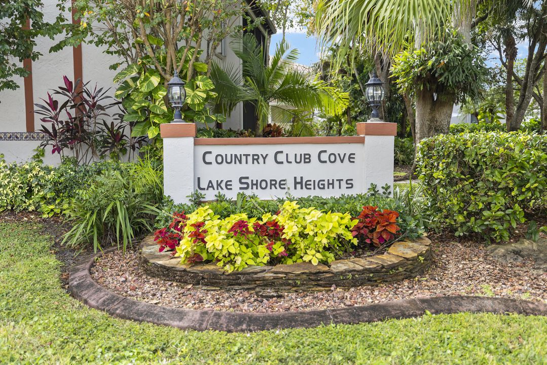 Active With Contract: $405,000 (3 beds, 2 baths, 1661 Square Feet)