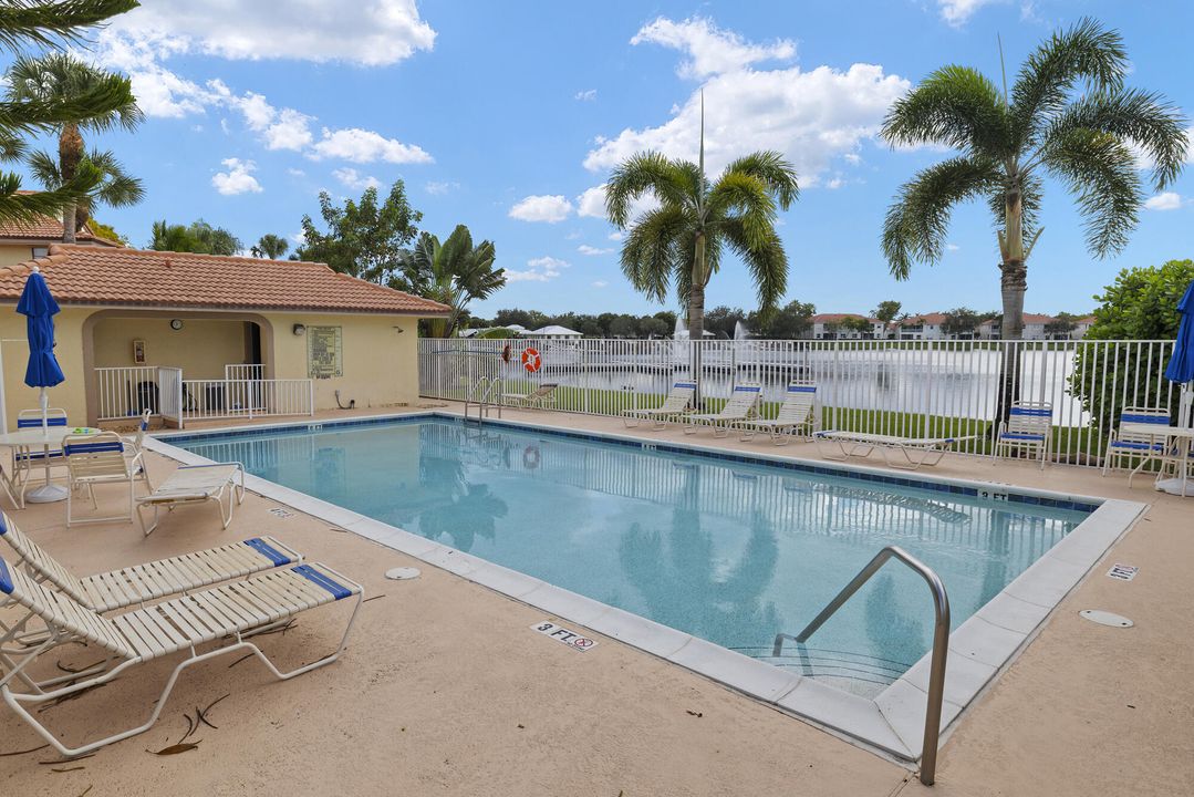 Active With Contract: $405,000 (3 beds, 2 baths, 1661 Square Feet)