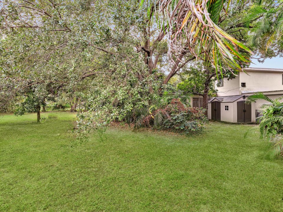 合同活跃: $585,000 (4 贝兹, 2 浴室, 2598 平方英尺)