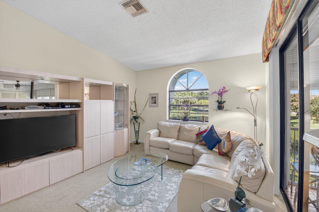 待售: $200,000 (3 贝兹, 2 浴室, 1134 平方英尺)