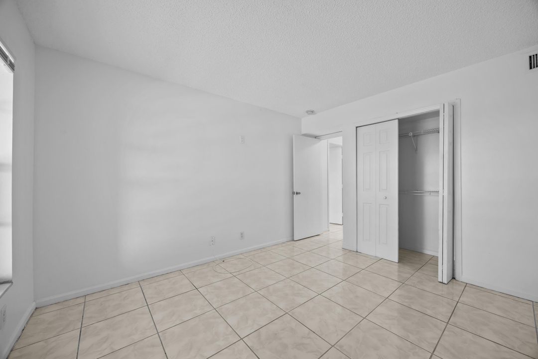 En Venta: $197,900 (2 camas, 2 baños, 1008 Pies cuadrados)