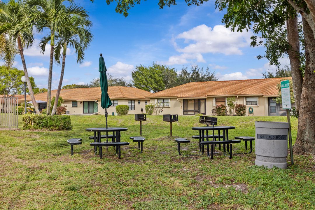 En Venta: $197,900 (2 camas, 2 baños, 1008 Pies cuadrados)