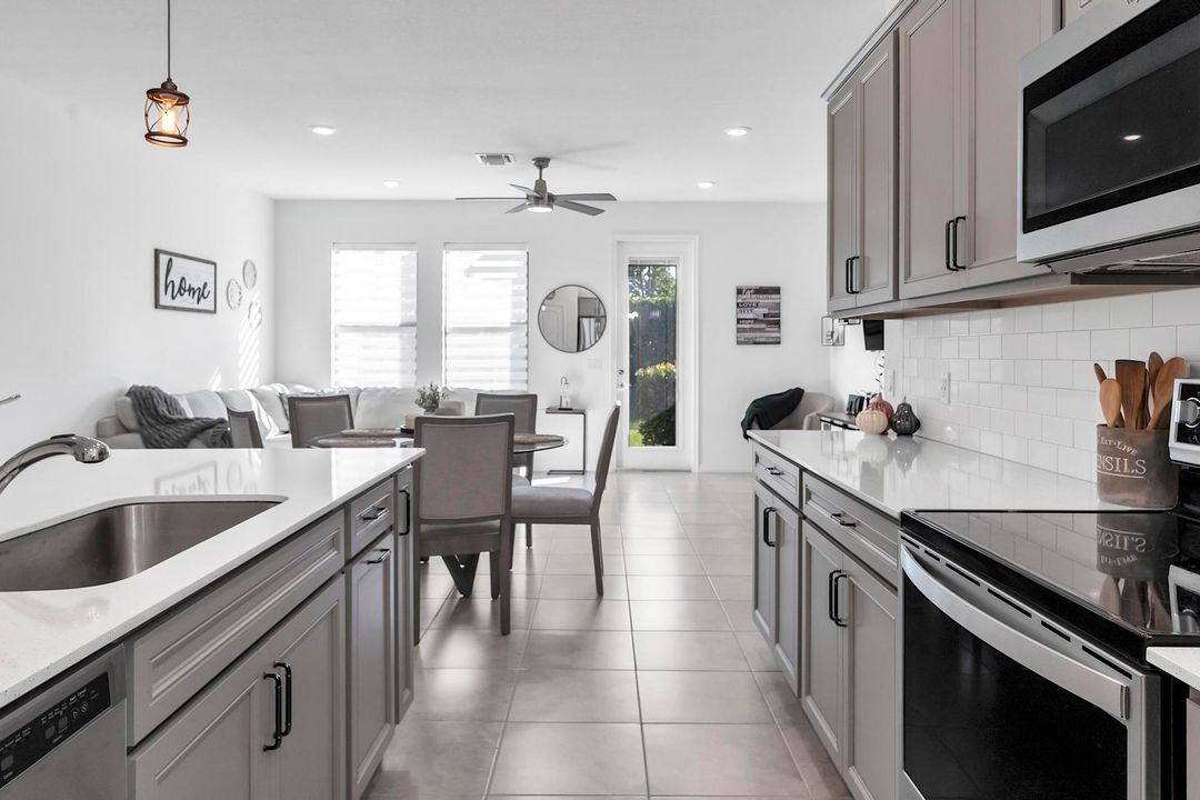 For Sale: $475,000 (3 beds, 2 baths, 1826 Square Feet)