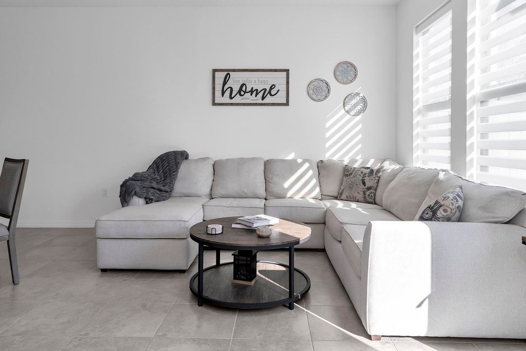 For Sale: $475,000 (3 beds, 2 baths, 1826 Square Feet)