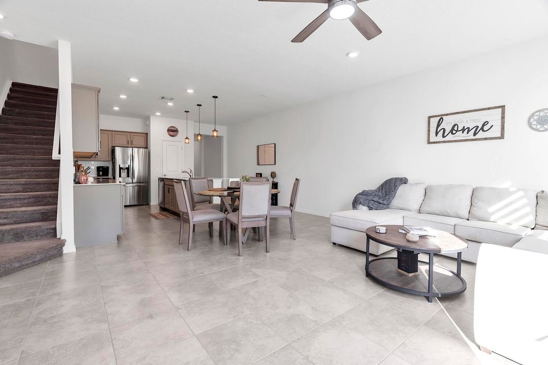 For Sale: $475,000 (3 beds, 2 baths, 1826 Square Feet)