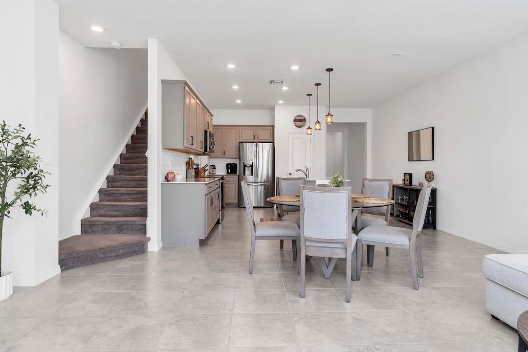 For Sale: $475,000 (3 beds, 2 baths, 1826 Square Feet)