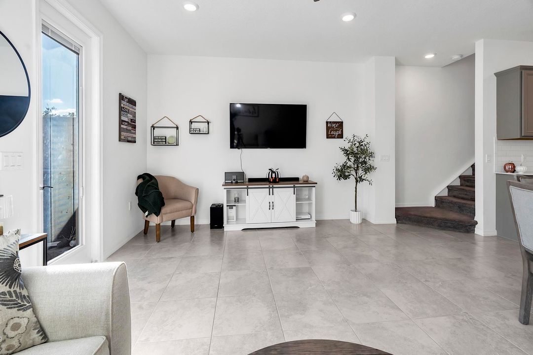 For Sale: $475,000 (3 beds, 2 baths, 1826 Square Feet)