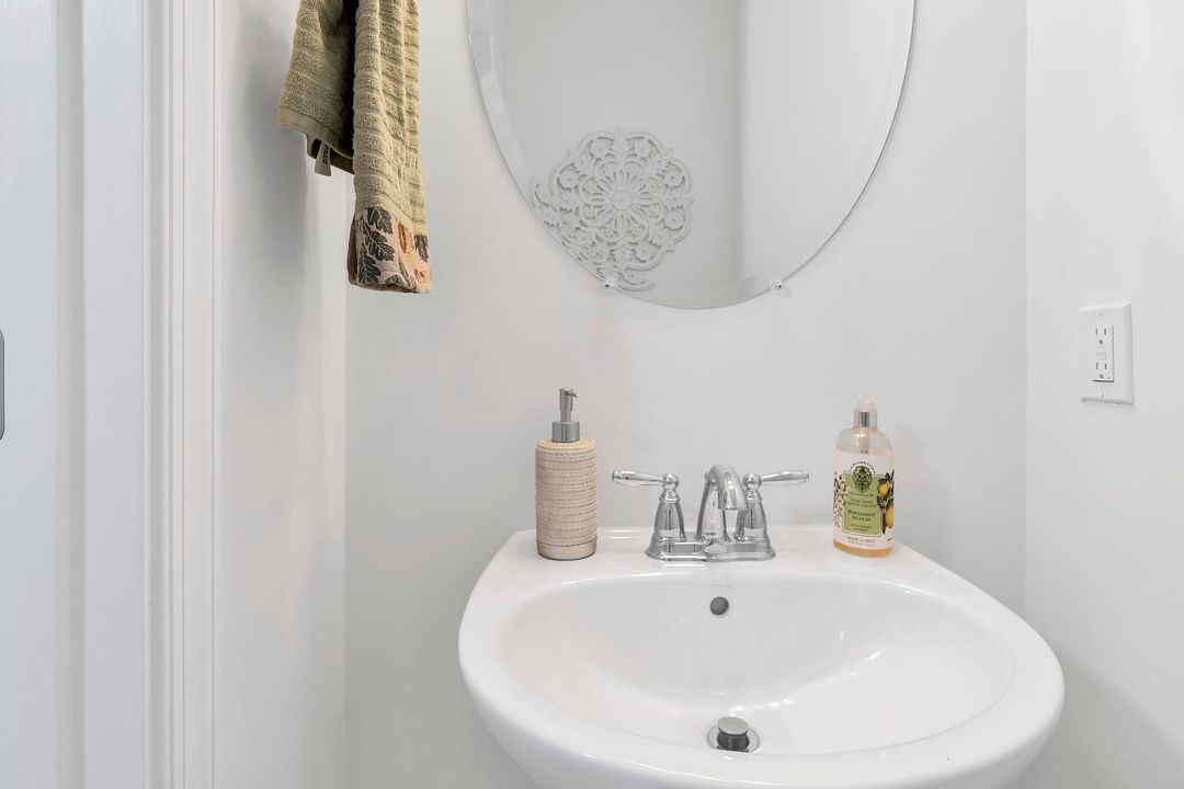 For Sale: $475,000 (3 beds, 2 baths, 1826 Square Feet)