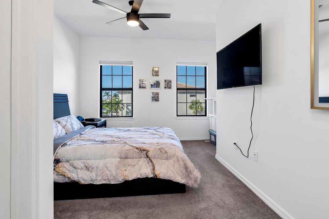 For Sale: $475,000 (3 beds, 2 baths, 1826 Square Feet)