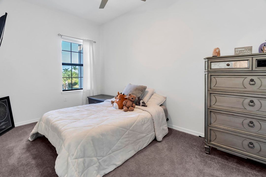 For Sale: $475,000 (3 beds, 2 baths, 1826 Square Feet)
