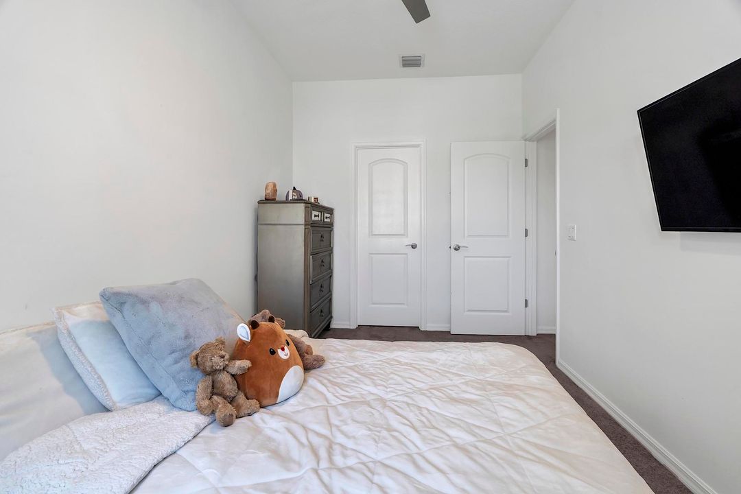 For Sale: $475,000 (3 beds, 2 baths, 1826 Square Feet)