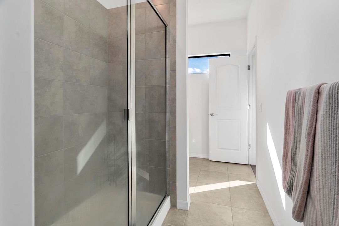 For Sale: $475,000 (3 beds, 2 baths, 1826 Square Feet)