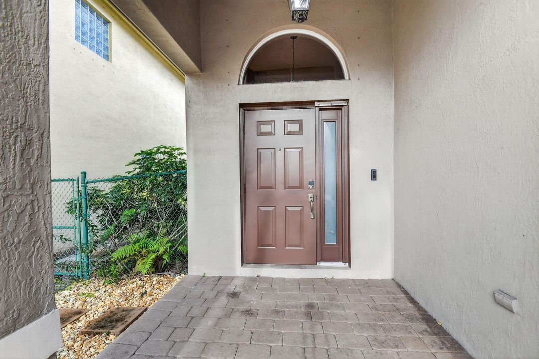 Active With Contract: $449,900 (3 beds, 2 baths, 2040 Square Feet)